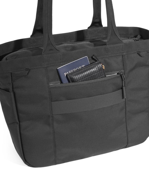 Aer（エアー）の「【Aer / エアー】 City Collection City Tote（トートバッグ・メンズ・ブラック・FREE）」の11枚目の写真