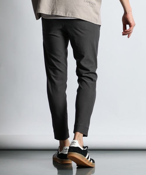 LANVIN en Bleu(ランバンオンブルー)の「ライトポンチ素材 ストレッチ スキニーパンツ(その他パンツ・メンズ・ブラック/チャコールグレー・46/48/50/52)」の10枚目の写真