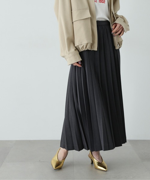 N.（N. Natural Beauty Basic）（エヌエヌナチュラルビューティーベーシック）の「ロングプリーツスカート（スカート・レディース・チャコールグレー/ベージュ・MEDIUM/SMALL）」の3枚目の写真