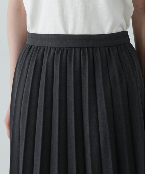 N.（N. Natural Beauty Basic）（エヌエヌナチュラルビューティーベーシック）の「ロングプリーツスカート（スカート・レディース・チャコールグレー/ベージュ・MEDIUM/SMALL）」の18枚目の写真