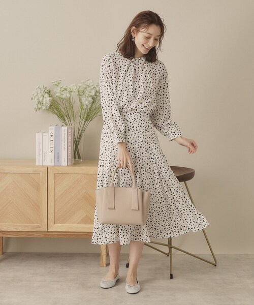 ITS'DEMO（イッツデモ）の「かるバッグ2WAYトート（トートバッグ・レディース・ブルー/ナチュラル/ブラック/アイボリー・00）」の10枚目の写真