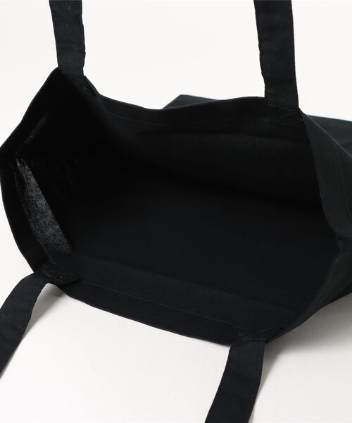 Subciety（サブサエティ）の「Essential tote bag（トートバッグ・メンズ・ホワイト/グリーン/バーガンディー/ブラック/ブルー・FREE）」の7枚目の写真