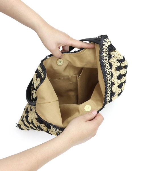 T・S・L（ティーエスエル）の「ペーパー配色クロシェワンショルダーバッグ（かごバッグ・レディース・ベージュ/オレンジ/ブラック・FREE）」の19枚目の写真