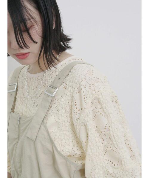 Samansa Mos2 blue（サマンサモスモスブルー）の「フロントジップドロストビスチェ（シャツ/ブラウス・レディース・ベージュ/ブラック/グレー・F）」の15枚目の写真