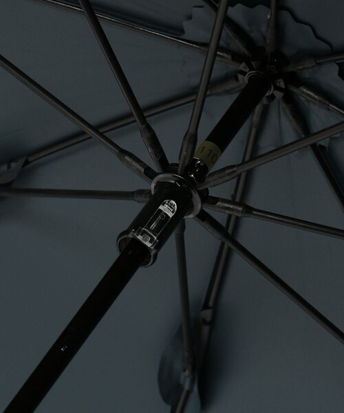 UNITED ARROWS（ユナイテッドアローズ）の「SOLID 晴雨兼用 長傘（長傘・レディース・ライトグレー/ダークグレー/ネイビー/ベージュ・FREE）」の11枚目の写真