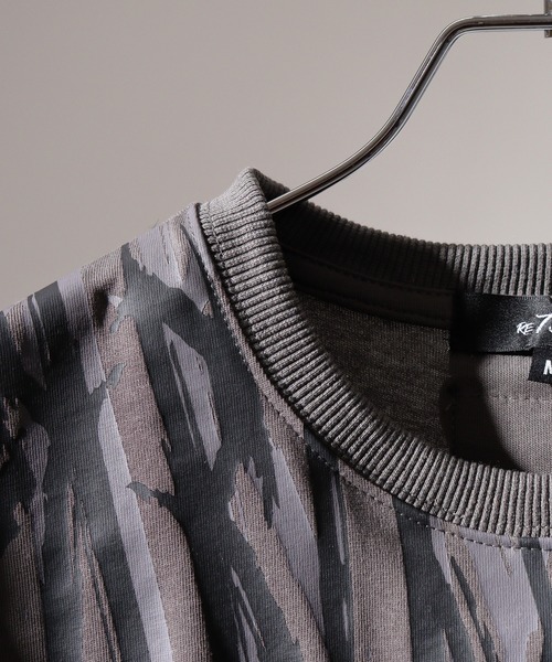 RE730（アールイーセブンサーティー）の「Psychedelic Print Short Sleeve T-Shirt / サイケデリックなプリント半袖Tシャツ unisex（Tシャツ/カットソー・メンズ・ブラック×ピンク/ブラック×ブルー/ブラック×ホワイト/チャコール・M/L）」の11枚目の写真