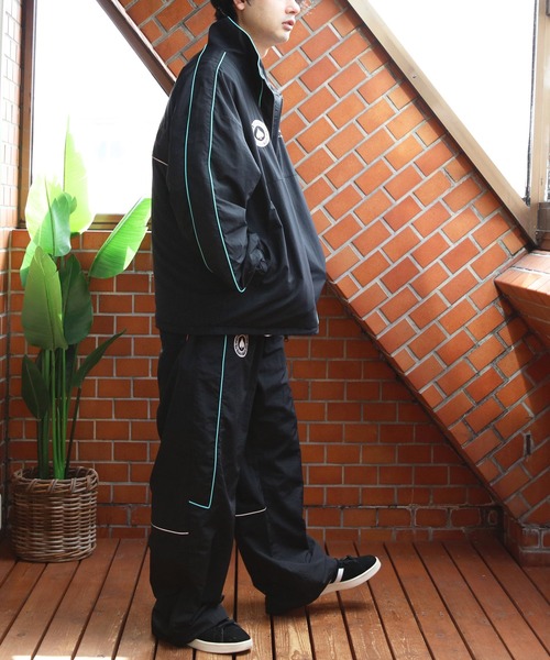 THRASHER(スラッシャー)の「THRASHER ナイロンタスラン裏メッシュパイピングパンツ(その他パンツ・メンズ・ブラック×ブルー/ホワイト系その他・MEDIUM/X-LARGE/LARGE)」の16枚目の写真