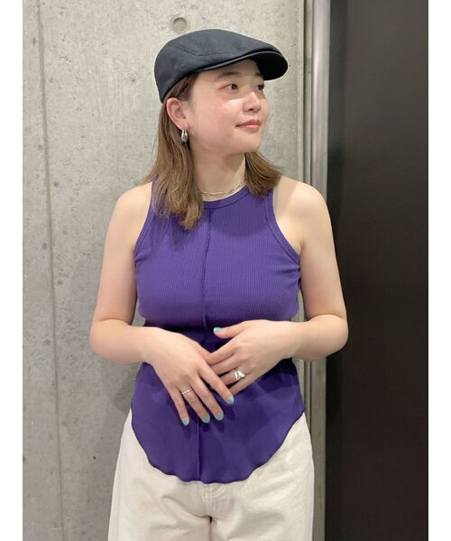 Ungrid（アングリッド）の「デザインカラータンクトップ（タンクトップ・レディース・アイボリー/チャコールグレー/グリーン系その他/パープル・FREE）」の2枚目の写真