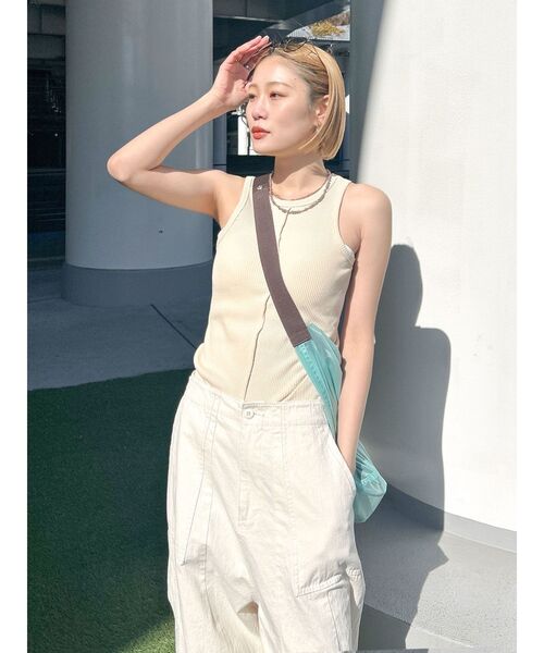 Ungrid（アングリッド）の「デザインカラータンクトップ（タンクトップ・レディース・アイボリー/チャコールグレー/グリーン系その他/パープル・FREE）」の20枚目の写真