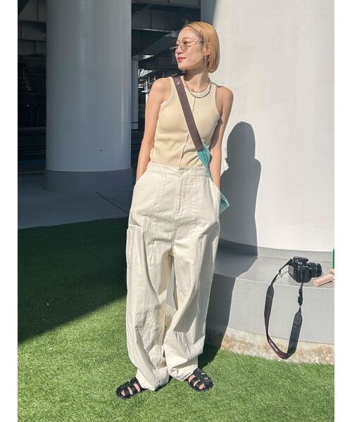 Ungrid（アングリッド）の「デザインカラータンクトップ（タンクトップ・レディース・アイボリー/チャコールグレー/グリーン系その他/パープル・FREE）」の21枚目の写真