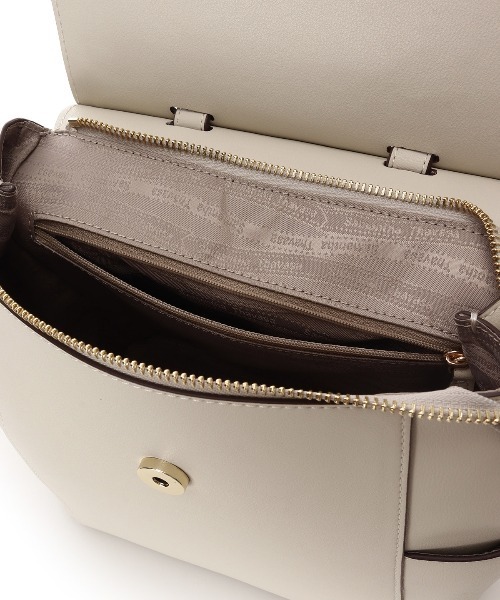 Samantha Thavasa（サマンサタバサ）の「スタイリッシュ2wayバッグ（バックパック/リュック・レディース・ブラック/グレイッシュベージュ/オフホワイト・FREE）」の21枚目の写真