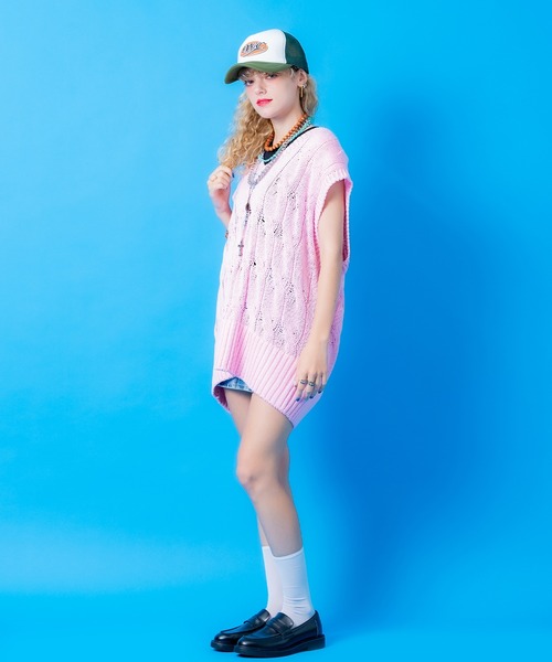 an meets zakka(アンミツザッカ)の「an meets zakka ロングクロスサージカルステンレスピアス(両耳用)(ピアス(両耳用)・レディース・シルバー/ブラック/ゴールド・FREE)」の5枚目の写真