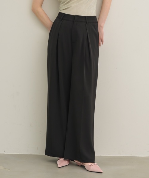 NEUNA(ヌナ)の「〈NEW! 足長効果抜群!〉クロスタックパンツ(スラックス・レディース・ブラック/アイボリー・MEDIUM/SMALL/LARGE)」の18枚目の写真