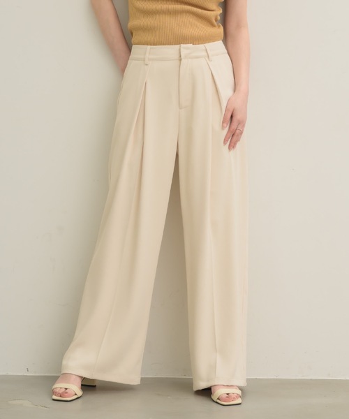 NEUNA(ヌナ)の「〈NEW! 足長効果抜群!〉クロスタックパンツ(スラックス・レディース・ブラック/アイボリー・MEDIUM/SMALL/LARGE)」の6枚目の写真