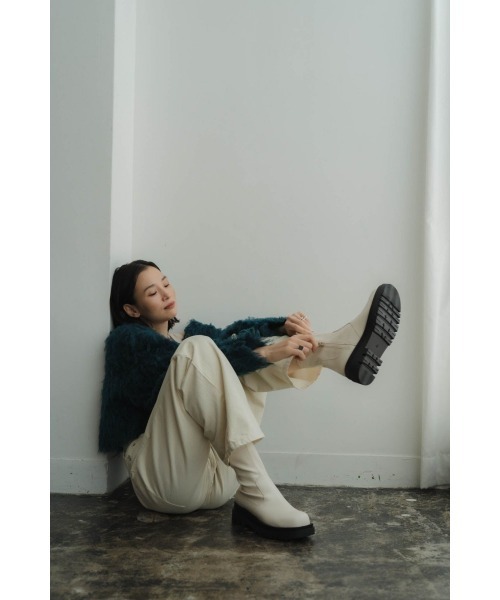 Knuth Marf(クヌースマーフ)の「side zip ankle boots(ブーツ・レディース・ホワイト・25)」の2枚目の写真