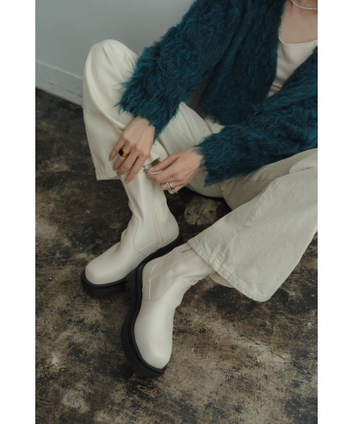 Knuth Marf(クヌースマーフ)の「side zip ankle boots(ブーツ・レディース・ホワイト・25)」の3枚目の写真
