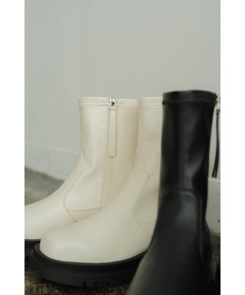 Knuth Marf(クヌースマーフ)の「side zip ankle boots(ブーツ・レディース・ホワイト・25)」の4枚目の写真