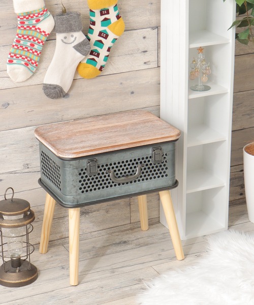 LBC(エルビーシー)の「【WEB限定】トランク ストレージテーブル(インテリア雑貨・レディース・ホワイト/シルバー系・FREE)」の2枚目の写真