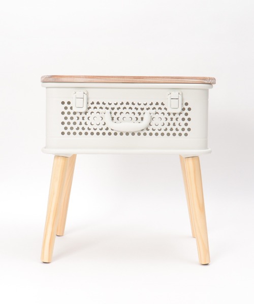 LBC(エルビーシー)の「【WEB限定】トランク ストレージテーブル(インテリア雑貨・レディース・ホワイト/シルバー系・FREE)」の7枚目の写真