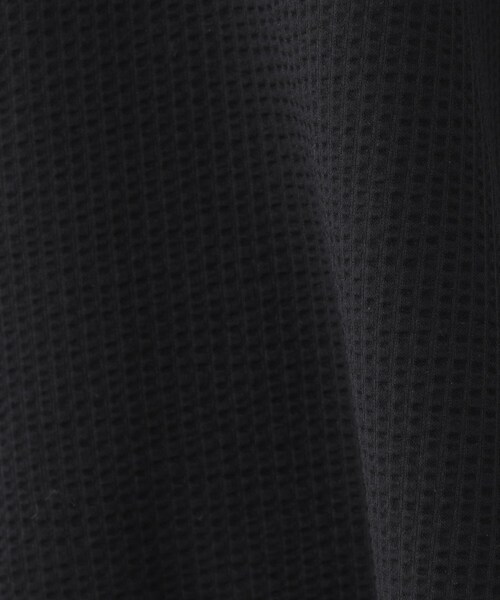 INDIVI（インディヴィ）の「【洗える／体型カバー】凹凸素材フレアデザイントップス（Tシャツ/カットソー・レディース・ブラック/ホワイト/イエロー系その他/サックスブルー/ナチュラル・05/13/34/38/15 ）」の17枚目の写真