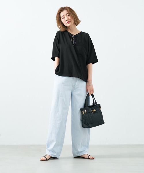 新品【Meravel ミーラベル】 DOUXY Tee ブラックカットソー ユニセックス】ミニロゴセミワイドシルエットロングTシャツ