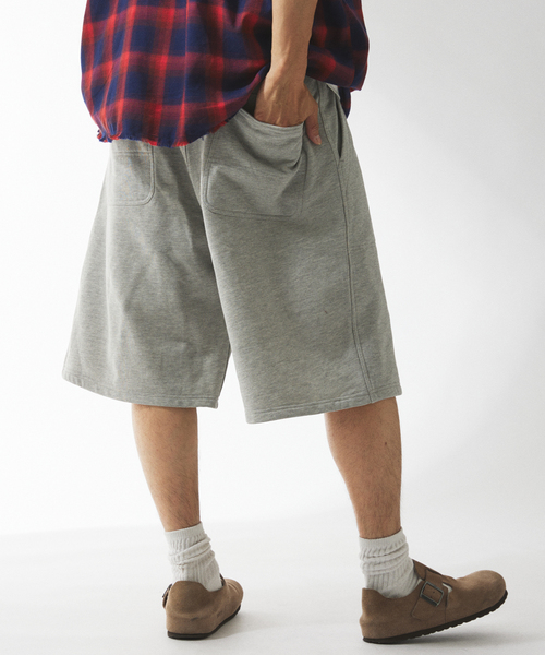 JOURNAL STANDARD relume(ジャーナルスタンダード レリューム)の「コンパクトループ ダブル ニー スウェットショーツ(その他パンツ・メンズ・アイボリー/ライトグレー/ブラックミックス・MEDIUM/LARGE)」の7枚目の写真