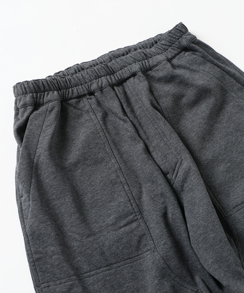 JOURNAL STANDARD relume(ジャーナルスタンダード レリューム)の「コンパクトループ ダブル ニー スウェットショーツ(その他パンツ・メンズ・アイボリー/ライトグレー/ブラックミックス・MEDIUM/LARGE)」の11枚目の写真