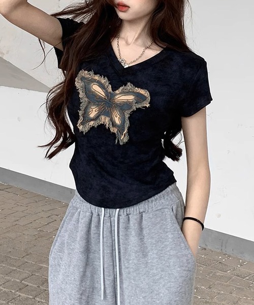 .KOM(ドットコム)の「A'GEM/9 × .kom 『.KOM/ドットケーオーエム』 /蝶ギャザーTシャツ(Tシャツ/カットソー・レディース・ホワイト/ブラック・M)」の5枚目の写真