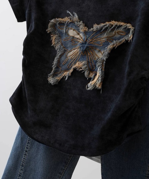 .KOM(ドットコム)の「A'GEM/9 × .kom 『.KOM/ドットケーオーエム』 /蝶ギャザーTシャツ(Tシャツ/カットソー・レディース・ホワイト/ブラック・M)」の11枚目の写真