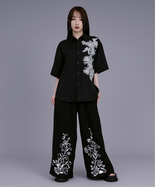 Ellno Loset（エルノロゼット）の「ハッチングフラワー刺繍シャツ（シャツ/ブラウス・メンズ・ブラック/ブルーグレー/オフホワイト・SMALL/MEDIUM/LARGE）」の10枚目の写真