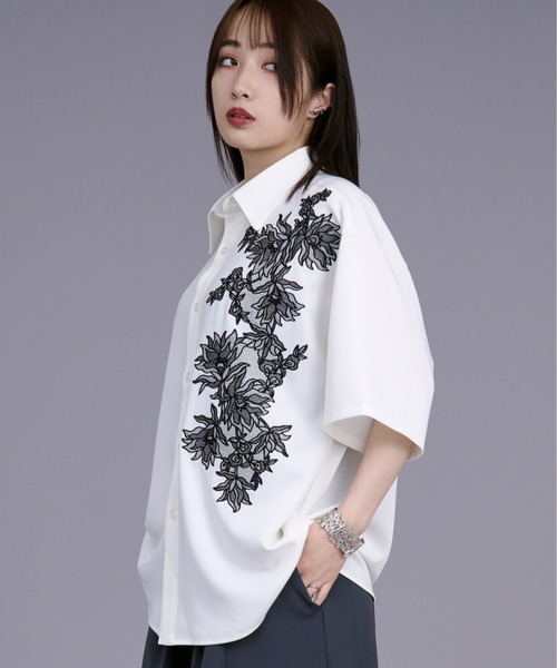 Ellno Loset（エルノロゼット）の「ハッチングフラワー刺繍シャツ（シャツ/ブラウス・メンズ・ブラック/ブルーグレー/オフホワイト・SMALL/MEDIUM/LARGE）」の22枚目の写真