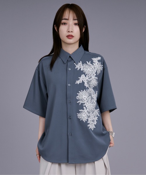 ハッチングフラワー刺繍シャツ（シャツ/ブラウス）｜Ellno Loset