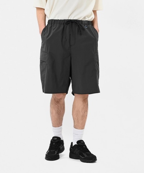 NEW BALANCE(ニューバランス)の「New Balance Utility Fat Cargo Shorts(ニューバランス ユーティリティ ファット カーゴショーツ)(カーゴパンツ・メンズ・ブラック系/グリーン系/グレー系・LARGE/MEDIUM/X-LARGE)」の2枚目の写真