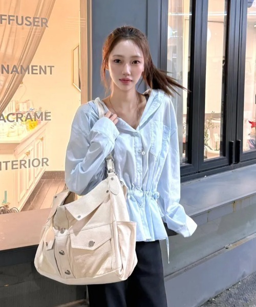 ILLIGO(イリゴ)の「◇ILLIGO◇トートバッグ TRUCKER TOTE BAG(ショルダーバッグ・レディース・ブラック/ホワイト・FREE)」の4枚目の写真