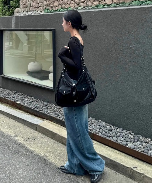 ILLIGO(イリゴ)の「◇ILLIGO◇トートバッグ TRUCKER TOTE BAG(ショルダーバッグ・レディース・ブラック/ホワイト・FREE)」の14枚目の写真
