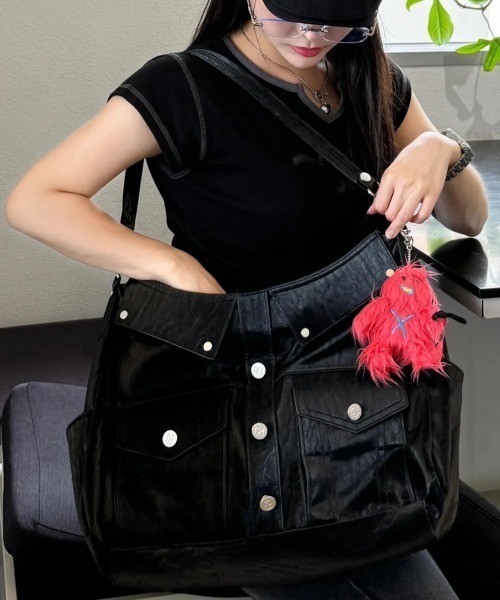 ILLIGO(イリゴ)の「◇ILLIGO◇トートバッグ TRUCKER TOTE BAG(ショルダーバッグ・レディース・ブラック/ホワイト・FREE)」の11枚目の写真