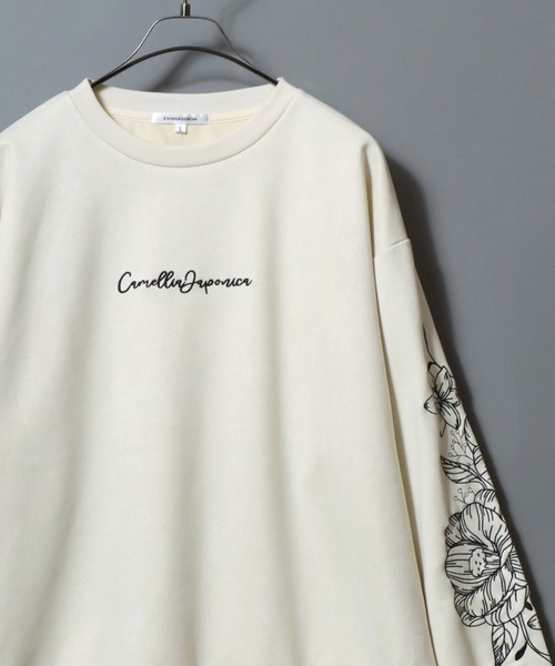 ANPAS(アンパス)の「Cut Suede Floral-Embroidered Sleeve Sweatshirt /カットスエード 袖花柄刺繍 トレーナー オーバーサイズ スウェット トップス メンズ レディース ユニセックス きれいめ(スウェット・メンズ・サックスブルー/アイボリー/チャコール・L/M)」の2枚目の写真