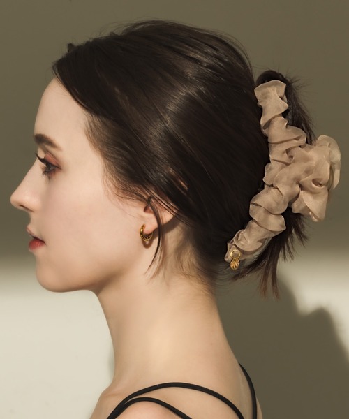 muku(ムク)の「HAIR CLIP/TULLE(バレッタ/ヘアクリップ・レディース・アイボリー/ブラック/ブラウン・FREE)」の5枚目の写真
