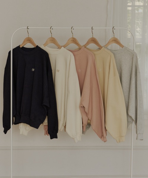 OLUN(オルン)の「"OLUN" Logo sweat / "OLUN" ロゴ刺繍スウェット(スウェット・レディース・ベージュ/ピンク/グレー/アイボリー/ネイビー・MEDIUM/SMALL)」の6枚目の写真