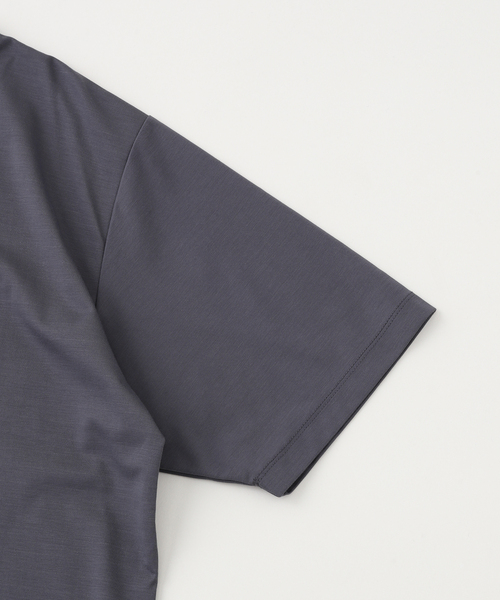 EDIFICE（エディフィス）の「E. SILK MIX JQ NECK Tシャツ（Tシャツ/カットソー・メンズ・ホワイト/チャコールグレー/ブラック・SMALL/MEDIUM/LARGE）」の4枚目の写真