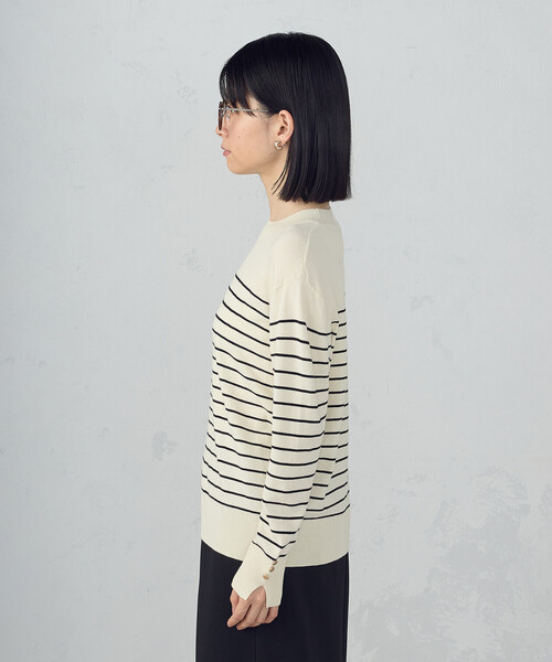 COMME CA ISM(コムサイズム)の「【ウォッシャブル】ベーシック ボーダー袖ボタンニット(ニット/セーター・レディース・ブラック/ホワイト・LARGE/MEDIUM)」の13枚目の写真