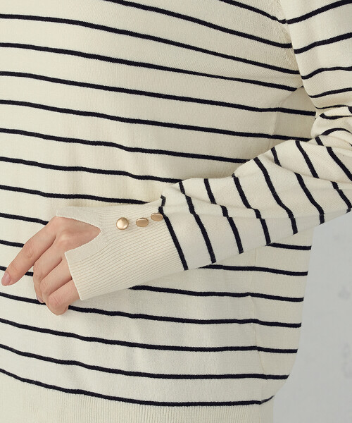 COMME CA ISM(コムサイズム)の「【ウォッシャブル】ベーシック ボーダー袖ボタンニット(ニット/セーター・レディース・ブラック/ホワイト・LARGE/MEDIUM)」の16枚目の写真