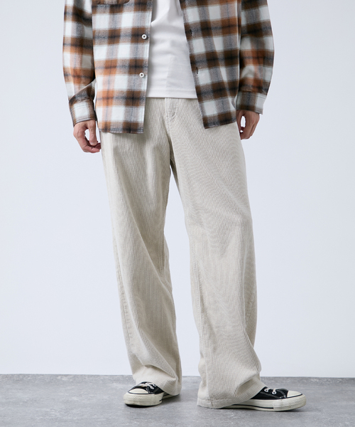 B.C STOCK(ベーセーストック)の「フェード加工 コーディロイ ワイドストレートパンツ(その他パンツ・メンズ・ブラウン/ピンク/ブラック/チャコールグレー・MEDIUM/LARGE)」の12枚目の写真