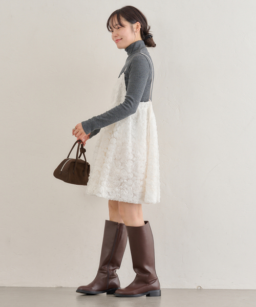 U by SPICK&SPAN（ユーバイスピックアンドスパン）の「バラモチーフキャミワンピース（ワンピース・レディース・ホワイト・FREE）」の9枚目の写真