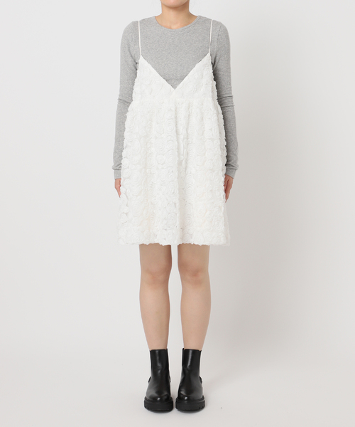U by SPICK&SPAN（ユーバイスピックアンドスパン）の「バラモチーフキャミワンピース（ワンピース・レディース・ホワイト・FREE）」の13枚目の写真