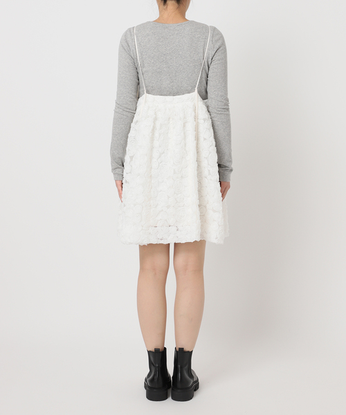 U by SPICK&SPAN（ユーバイスピックアンドスパン）の「バラモチーフキャミワンピース（ワンピース・レディース・ホワイト・FREE）」の15枚目の写真