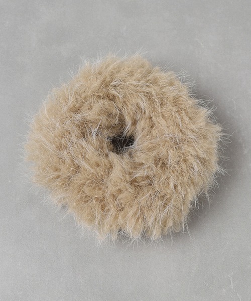 ボリュームたっぷりファーシュシュ⤴︎︎⤴︎︎ カボション＆リング ボリュームファー/シュシュ（シュシュ）｜Flowering（フラワーリング