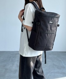 FILA /フィラ ロゴ入りスクエアバックパック