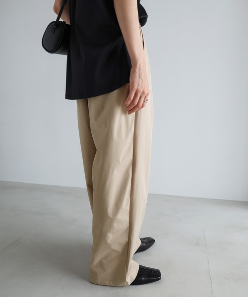 evernavy(エバーネイビー)の「タフタタックワイドパンツ(その他パンツ・レディース・ブラック/チョコ/ベージュ/ネイビー・M/L)」の11枚目の写真