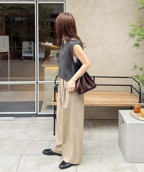 LE MORE（リモア）の「ロービングニットベスト（ベスト・レディース・アイボリー/チャコール/ブラック・FREE）」の15枚目の写真